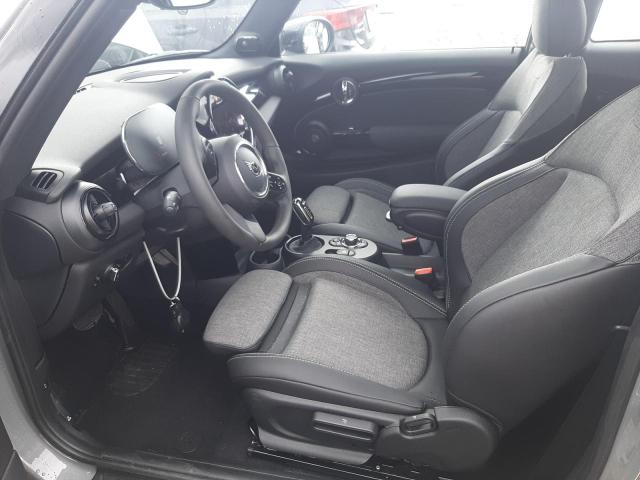 Photo 7 from auction – 2023 MINI COOPER SE with VIN WMW13DJ02P2T39498