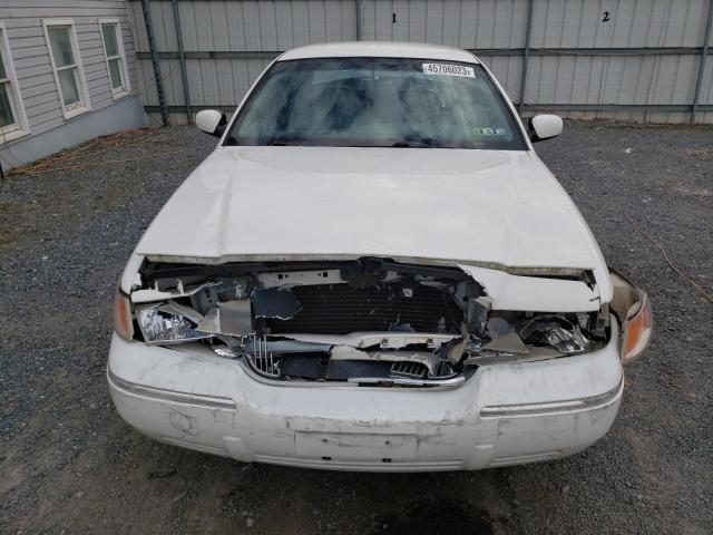 Photo 5 from auction – 2000 MERCURY GRAND MARQ with VIN 2MEFM75WXYX682188