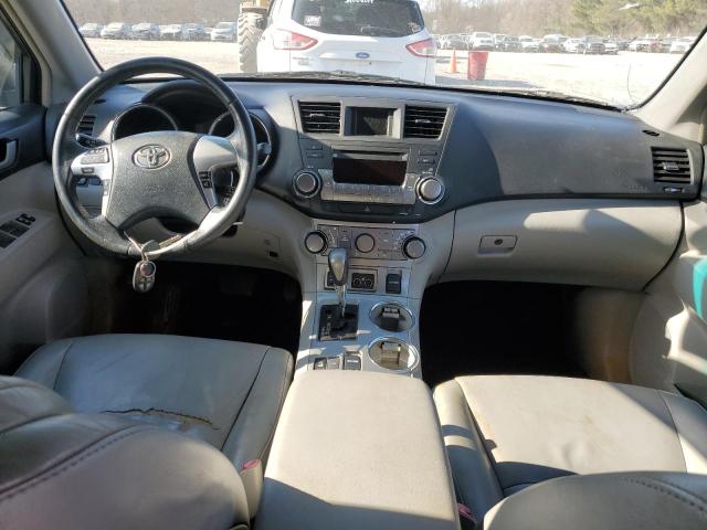 Photo 8 from auction – 2011 TOYOTA HIGHLANDER with VIN 5TDBK3EH8BS070557