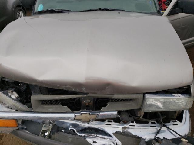Photo 11 from auction – 2001 CHEVROLET BLAZER with VIN 1GNDT13W912171180