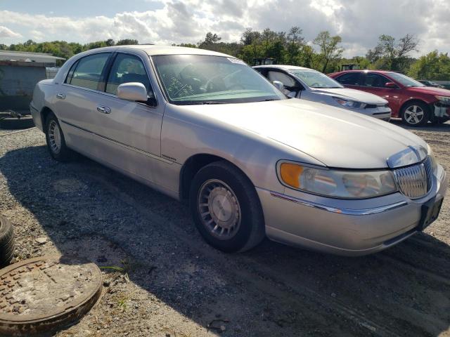 Photo 4 from auction – 2000 LINCOLN TOWN CAR E with VIN 1LNHM81W9YY787368