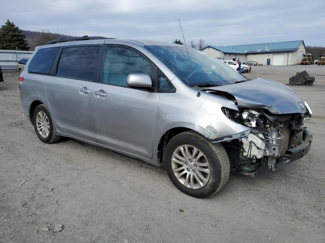 Photo 4 from auction – 2011 TOYOTA SIENNA XLE with VIN 5TDYK3DC5BS058303