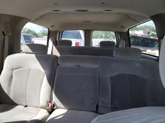Photo 10 from auction – 2002 CHEVROLET SUBURBAN C with VIN 1GNEC16Z52J205973