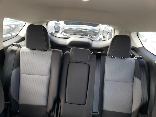 Photo 10 from auction – 2017 FORD ESCAPE SE with VIN 1FMCU9GD9HUD43727