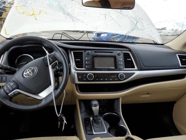 Photo 8 from auction – 2015 TOYOTA HIGHLANDER with VIN 5TDBKRFH9FS200417