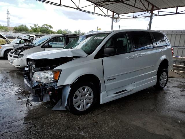 DODGE GRAND CARA 2016 with VIN 2C4RDGBGXGR140104 - Photo from auction