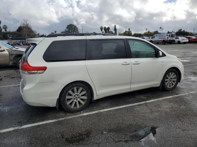 Photo 3 from auction – 2011 TOYOTA SIENNA XLE with VIN 5TDYK3DC9BS105560
