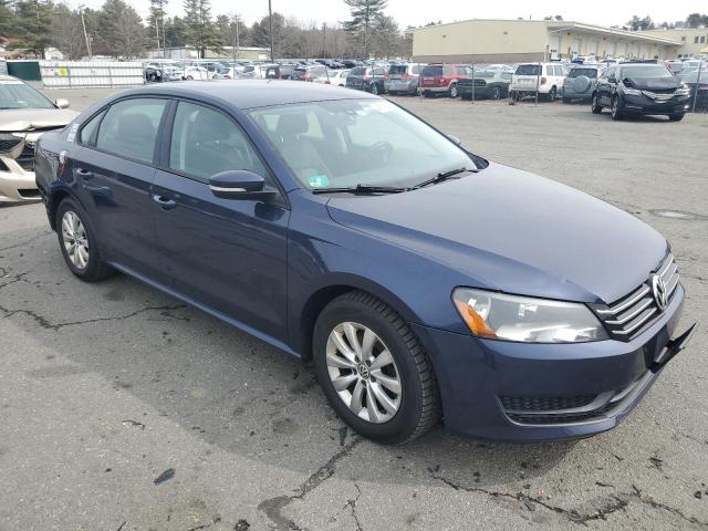 Photo 4 from auction – 2015 VOLKSWAGEN PASSAT S with VIN 1VWAT7A31FC014555