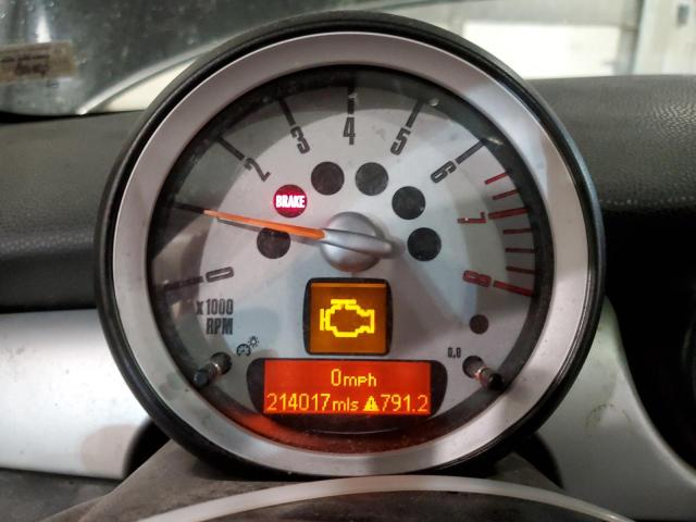 Photo 9 from auction – 2009 MINI COOPER CLU with VIN WMWML33589TP98192