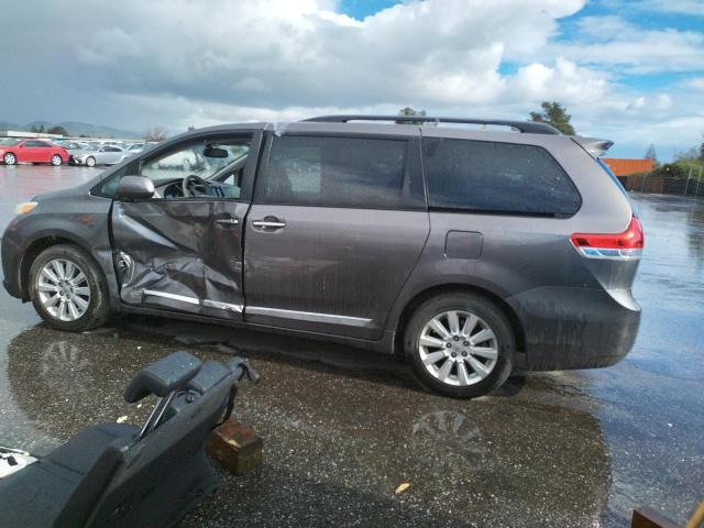 Photo 2 from auction – 2012 TOYOTA SIENNA XLE with VIN 5TDDK3DC9CS044372