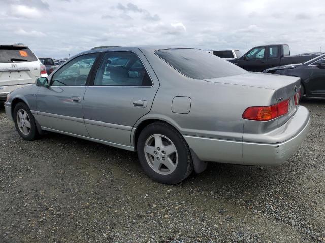 Photo 2 from auction – 2001 TOYOTA CAMRY CE with VIN JT2BG22K710585233