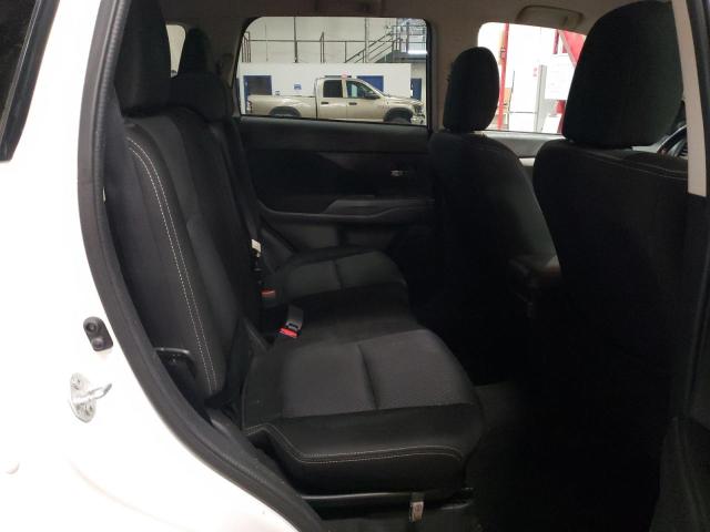 Photo 11 from auction – 2016 MITSUBISHI OUTLANDER with VIN JA4AZ3A34GZ021759