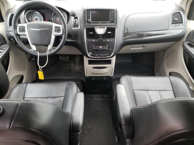 Photo 8 from auction – 2016 CHRYSLER TOWN & COU with VIN 2C4RC1BG9GR185597