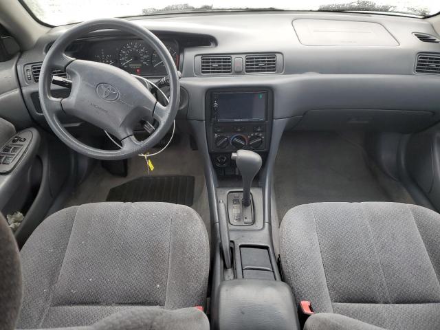 Photo 8 from auction – 2001 TOYOTA CAMRY CE with VIN 4T1BG22K11U023095