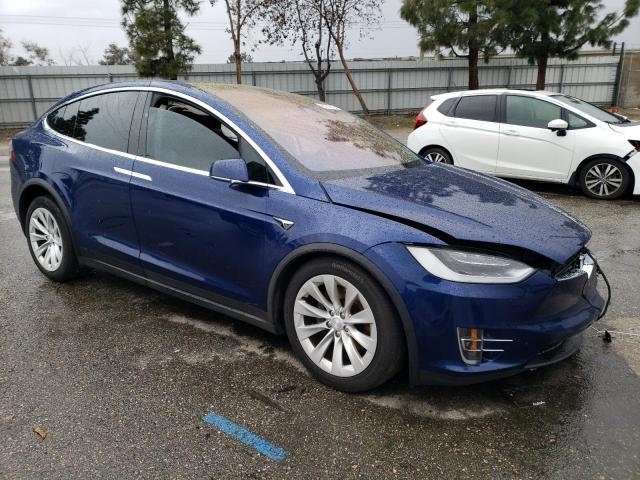 Photo 4 from auction – 2017 TESLA MODEL X with VIN 5YJXCDE25HF060201