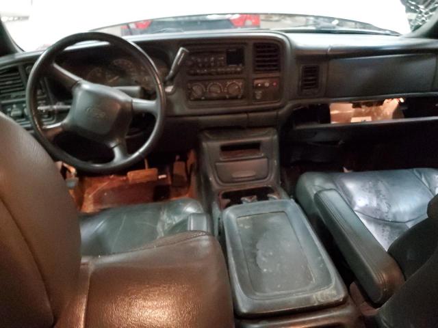 Photo 8 from auction – 2002 CHEVROLET AVALANCHE with VIN 3GNGK23G22G306023
