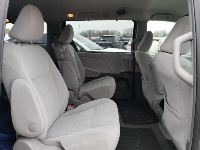 Photo 11 from auction – 2017 TOYOTA SIENNA LE with VIN 5TDKZ3DC9HS829386