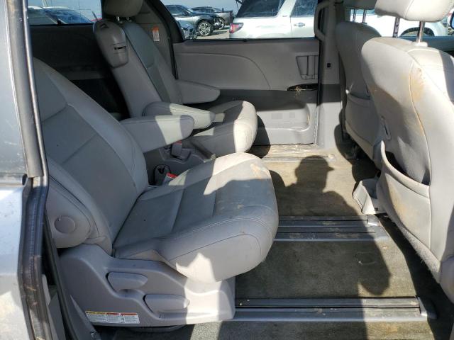 Photo 11 from auction – 2017 TOYOTA SIENNA XLE with VIN 5TDYZ3DC3HS771964