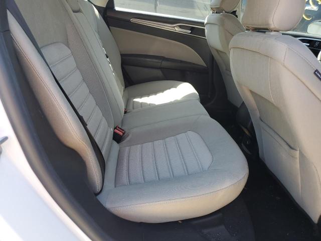 Photo 10 from auction – 2019 FORD FUSION S with VIN 3FA6P0G76KR159591