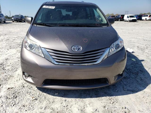 Photo 5 from auction – 2016 TOYOTA SIENNA XLE with VIN 5TDYK3DC6GS758063