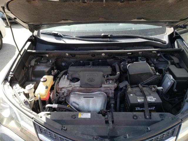 Photo 11 from auction – 2015 TOYOTA RAV4 XLE with VIN JTMWFREV8FD080599