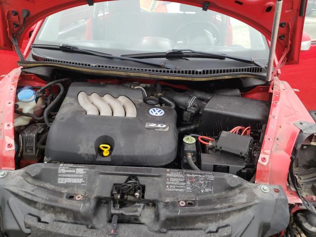 Photo 11 from auction – 2004 VOLKSWAGEN NEW BEETLE with VIN 3VWCK21C44M402504