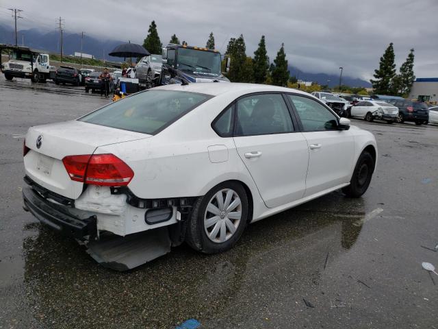 Photo 3 from auction – 2013 VOLKSWAGEN PASSAT S with VIN 1VWAP7A3XDC042582