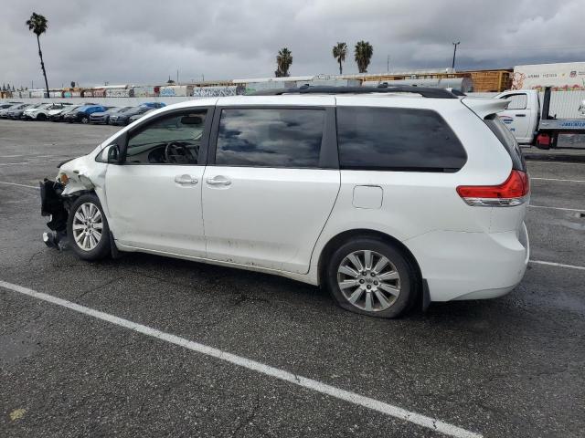 Photo 2 from auction – 2011 TOYOTA SIENNA XLE with VIN 5TDYK3DC9BS105560