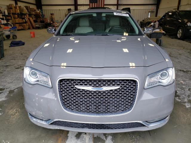 Photo 5 from auction – 2018 CHRYSLER 300 LIMITE with VIN 2C3CCAKG2JH201999