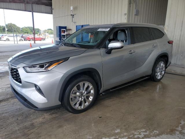TOYOTA HIGHLANDER 2021 with VIN 5TDYZRAH5MS066886 - Photo from auction