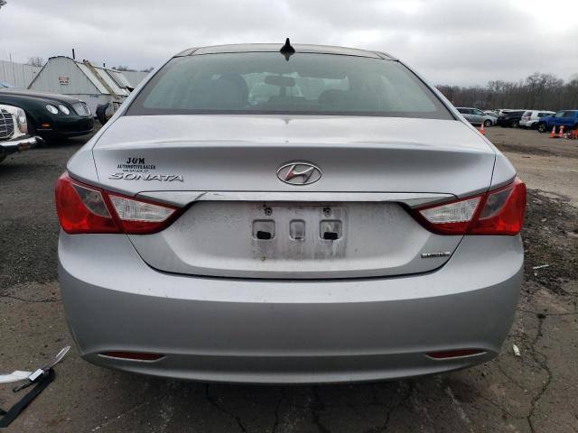Photo 6 from auction – 2012 HYUNDAI SONATA SE with VIN 5NPEC4AC4CH398382