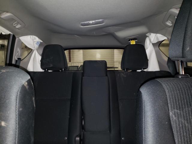 Photo 10 from auction – 2017 TOYOTA RAV4 LE with VIN 2T3BFREV6HW590342