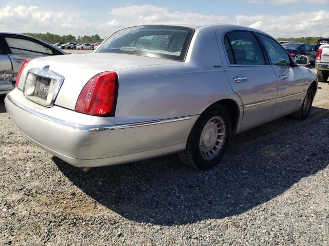Photo 3 from auction – 2000 LINCOLN TOWN CAR E with VIN 1LNHM81W9YY787368