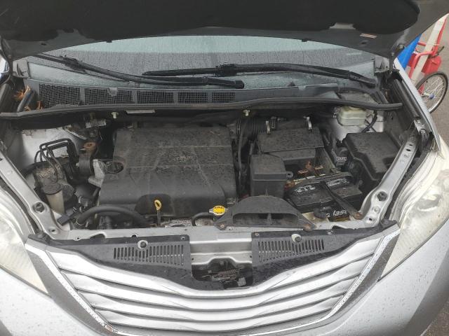 Photo 12 from auction – 2015 TOYOTA SIENNA LE with VIN 5TDKK3DC9FS568567