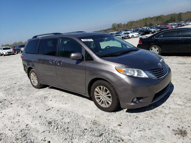 Photo 4 from auction – 2016 TOYOTA SIENNA XLE with VIN 5TDYK3DC6GS758063