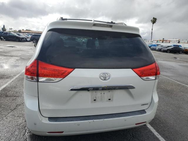 Photo 6 from auction – 2011 TOYOTA SIENNA XLE with VIN 5TDYK3DC9BS105560