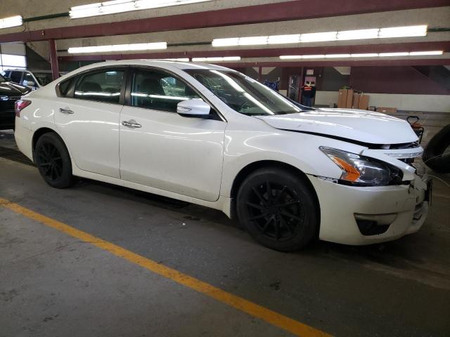 Photo 4 from auction – 2015 NISSAN ALTIMA 2.5 with VIN 1N4AL3AP4FC162428