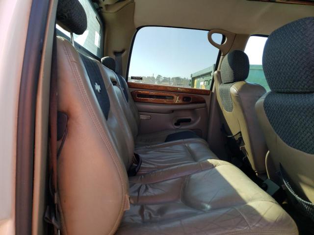 Photo 11 from auction – 2002 CHEVROLET AVALANCHE with VIN 3GNEC13T72G249605