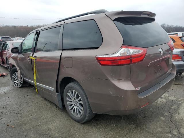 Photo 2 from auction – 2018 TOYOTA SIENNA XLE with VIN 5TDYZ3DC1JS903691