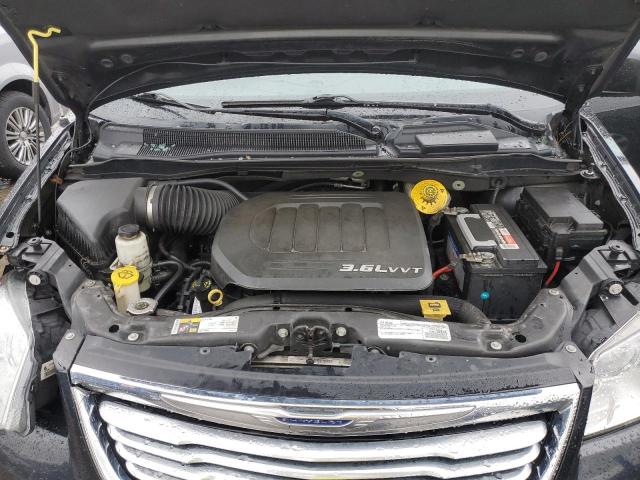 Photo 12 from auction – 2016 CHRYSLER TOWN & COU with VIN 2C4RC1BG8GR158357