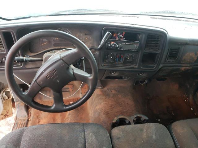 Photo 8 from auction – 2005 CHEVROLET SILVERADO with VIN 1GCEC14X65Z204119