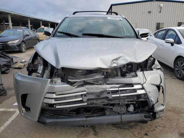 Photo 5 from auction – 2019 TOYOTA HIGHLANDER with VIN 5TDJZRFH2KS718127