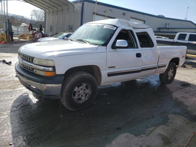 CHEVROLET SILVERADO 2000 with VIN 1GCEK19T3YE140187 - Photo from auction