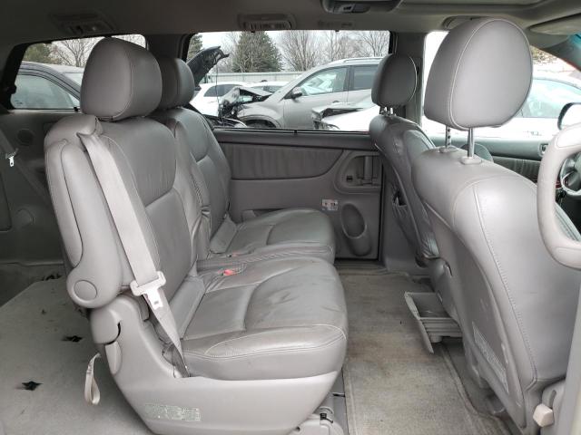 Photo 10 from auction – 2004 TOYOTA SIENNA XLE with VIN 5TDBA22C94S022848