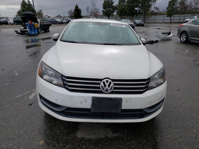 Photo 5 from auction – 2013 VOLKSWAGEN PASSAT S with VIN 1VWAP7A3XDC042582