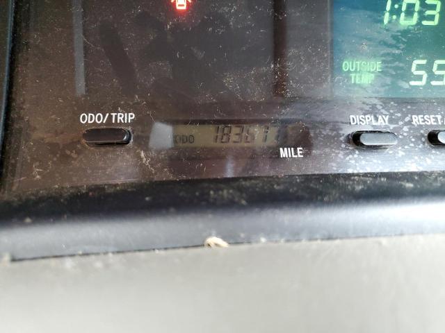 Photo 9 from auction – 2002 TOYOTA AVALON XL with VIN 4T1BF28B52U246977
