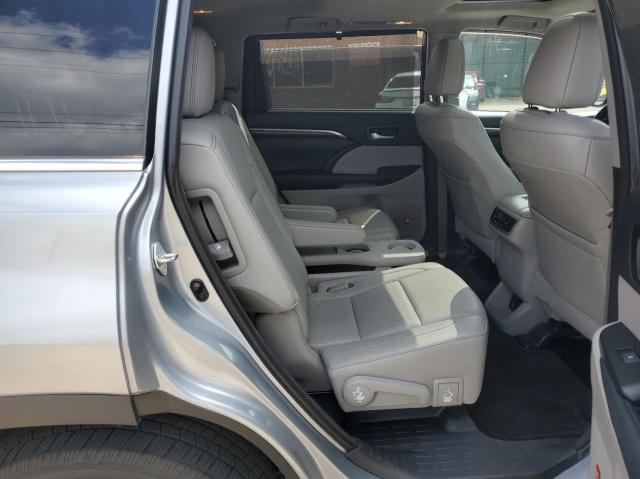 Photo 6 from auction – 2015 TOYOTA HIGHLANDER with VIN 5TDDKRFH8FS159531