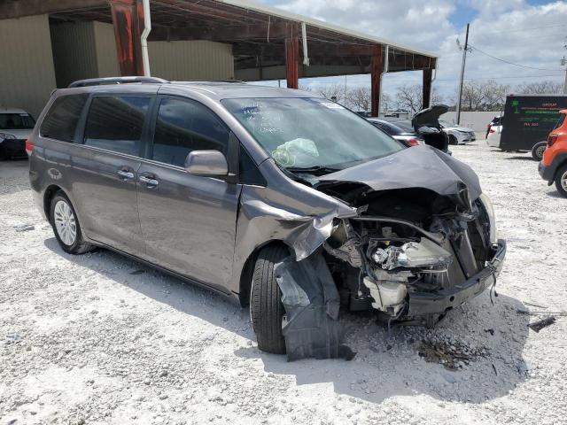 Photo 4 from auction – 2013 TOYOTA SIENNA XLE with VIN 5TDYK3DC7DS335519