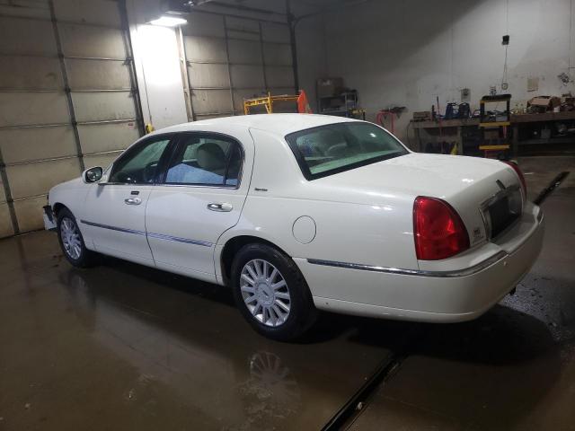 Photo 2 from auction – 2005 LINCOLN TOWN CAR S with VIN 1LNHM81W15Y615864