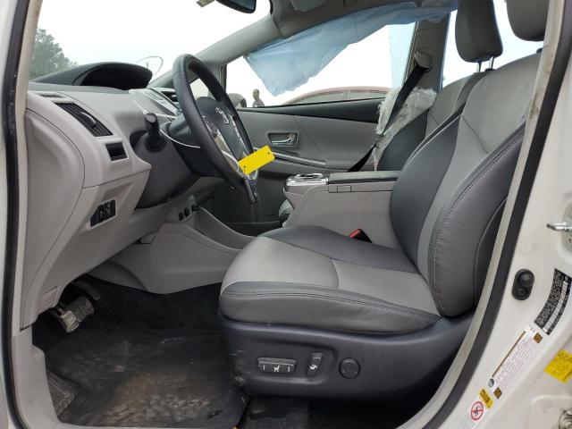 Photo 7 from auction – 2016 TOYOTA PRIUS V with VIN JTDZN3EU9GJ052835
